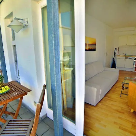 Ferienwohnung Binzer Strandgut Im Haus Jahreszeiten Остзебад Бинц Экстерьер фото
