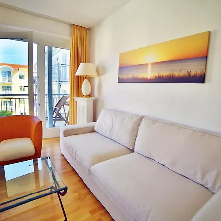 Ferienwohnung Binzer Strandgut Im Haus Jahreszeiten Остзебад Бинц Экстерьер фото