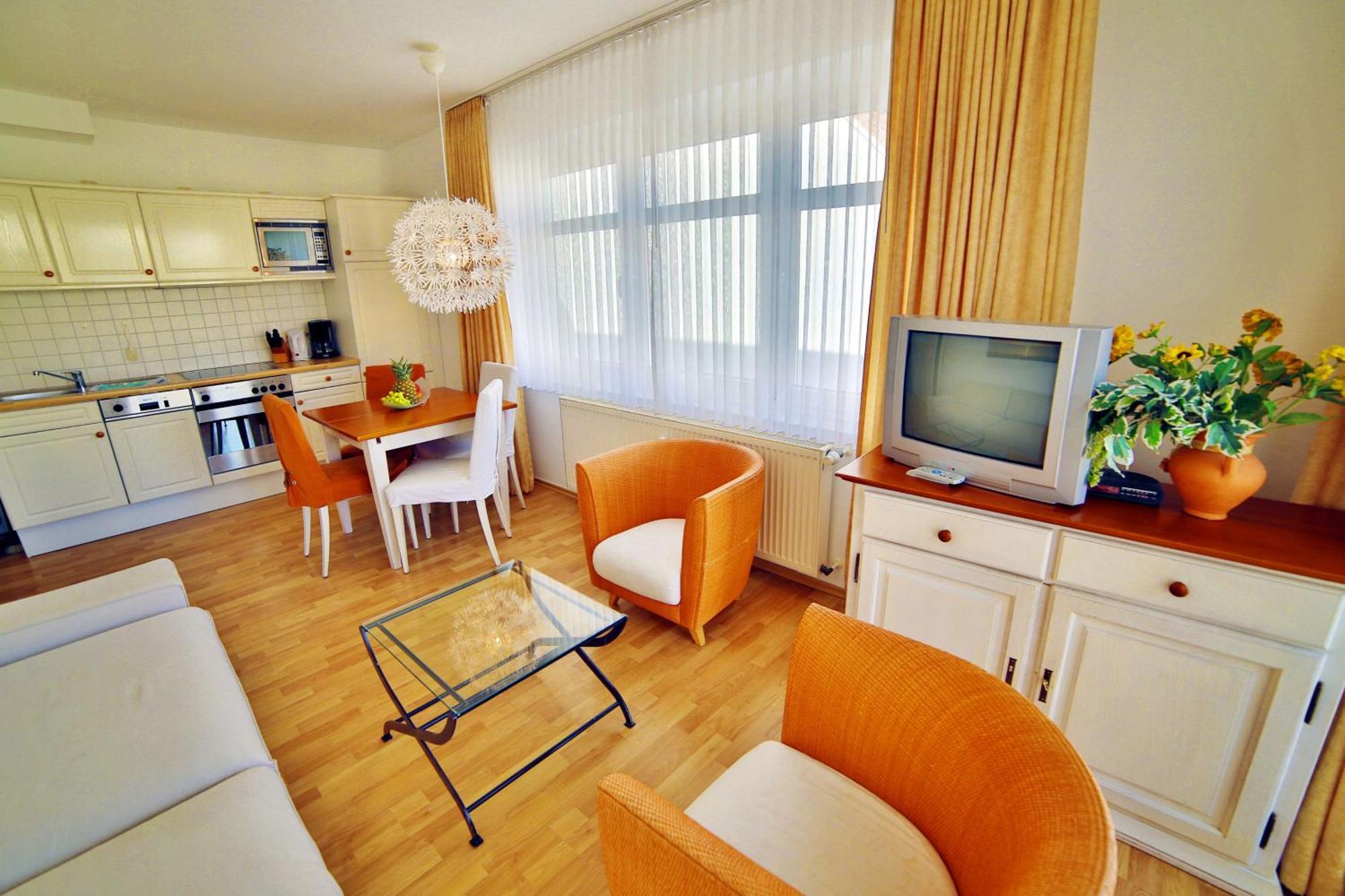 Appartement Binzer Strandgut Im Haus Jahreszeiten Binz